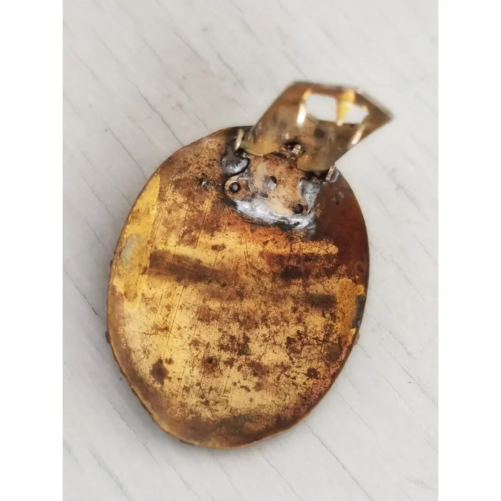 Antique Hammered Gold-tone Two-Layered Oval Jade Peking Glass Dress Clip